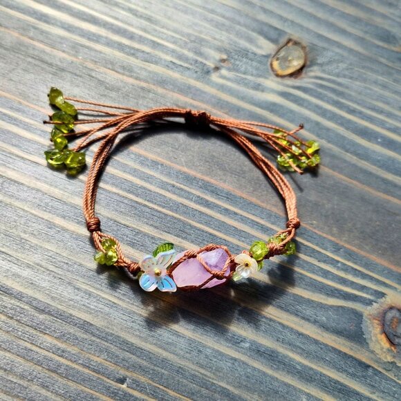 Amethyst Crystal Flower Bracelet Adjustable Macrame Cottagecore Jewelry - Picture 3 of 3